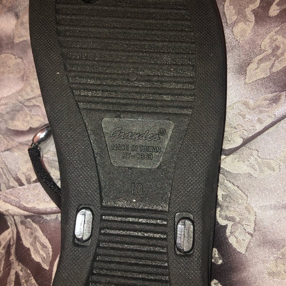 Sandals - Picture 5 of 5